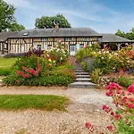 Casa vacanze Fleurs De Mai Heated Pool Playgrounds View *