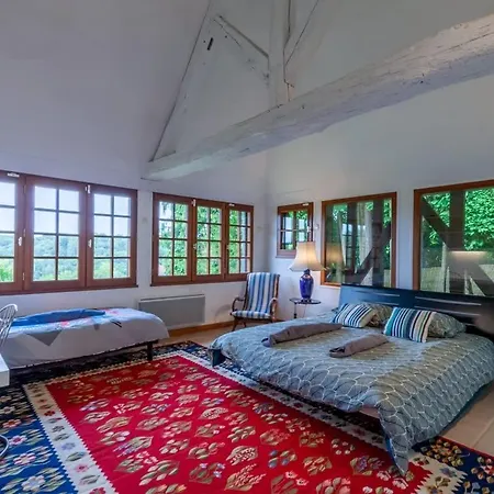 Fleurs De Mai Heated Pool Playgrounds View Hébergement de vacances *