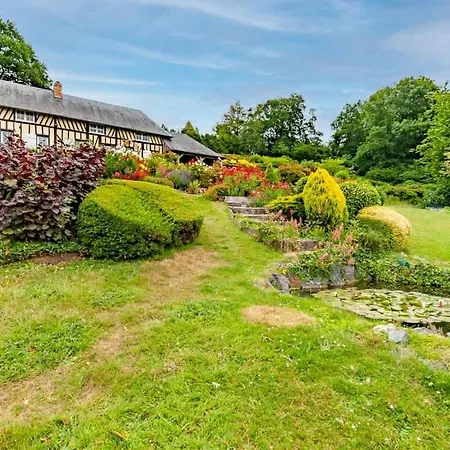 Fleurs De Mai Heated Pool Playgrounds View Holiday home