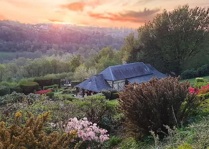Fleurs De Mai Heated Pool Playgrounds View Holiday home