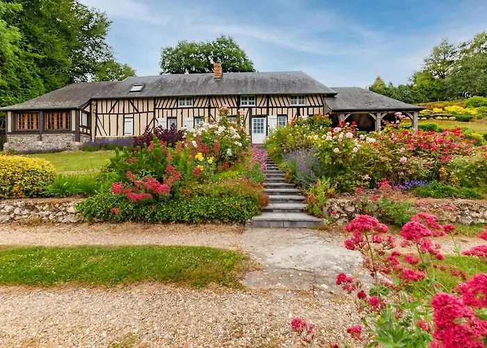 Holiday home Fleurs De Mai Heated Pool Playgrounds View *