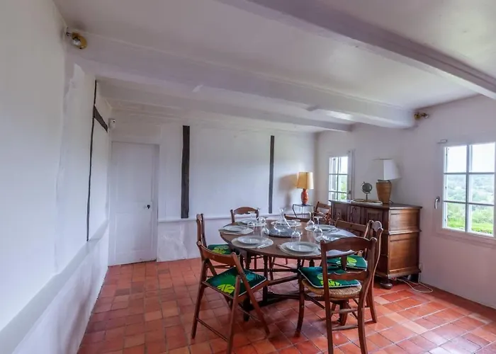 Holiday home Fleurs De Mai Heated Pool Playgrounds View