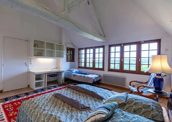 Fleurs De Mai Heated Pool Playgrounds View Holiday home *