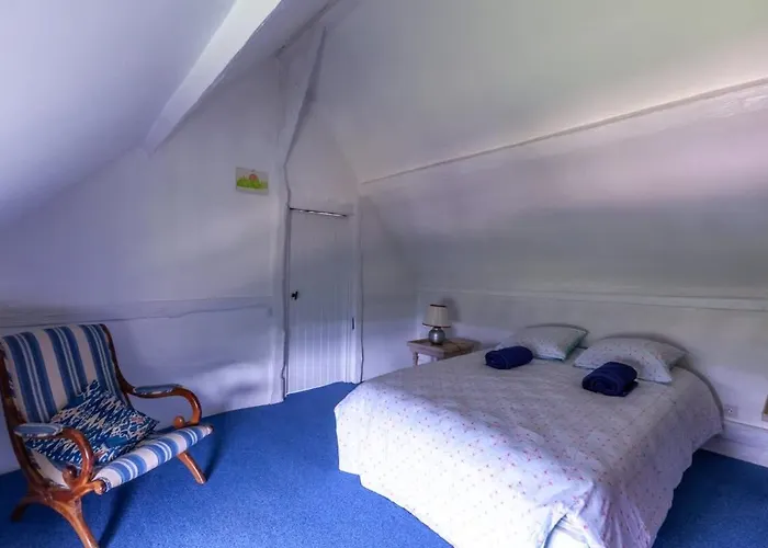 Fleurs De Mai Heated Pool Playgrounds View Holiday home *