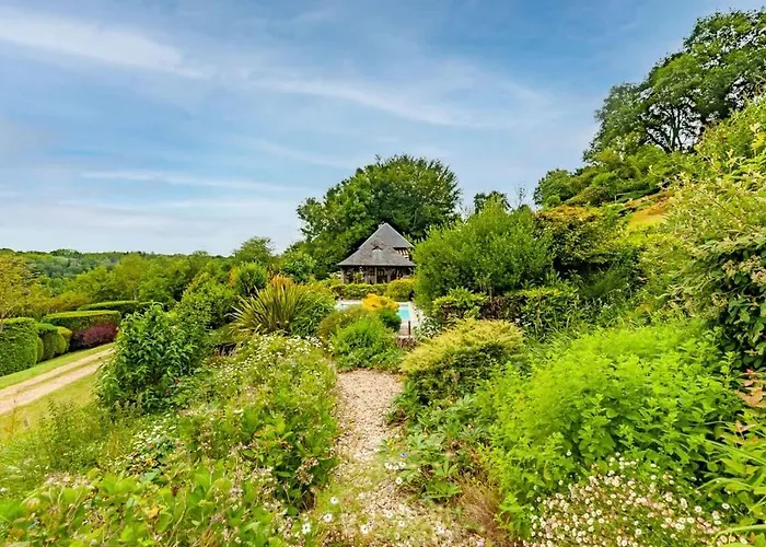 Fleurs De Mai Heated Pool Playgrounds View Holiday home *